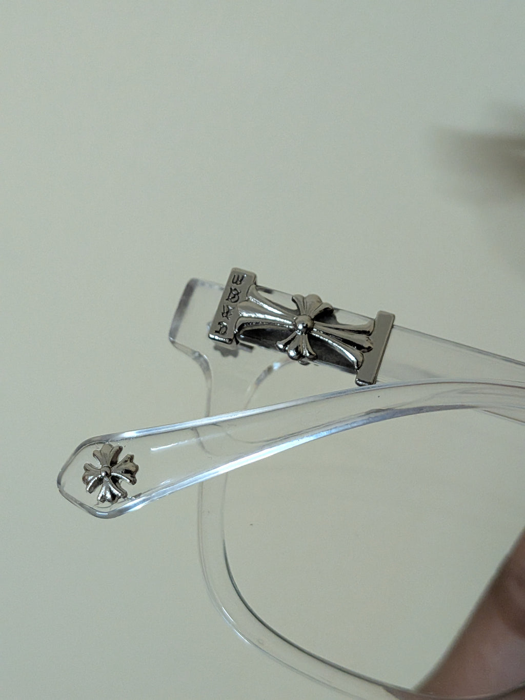 CH TRANSPARENT GLASSES