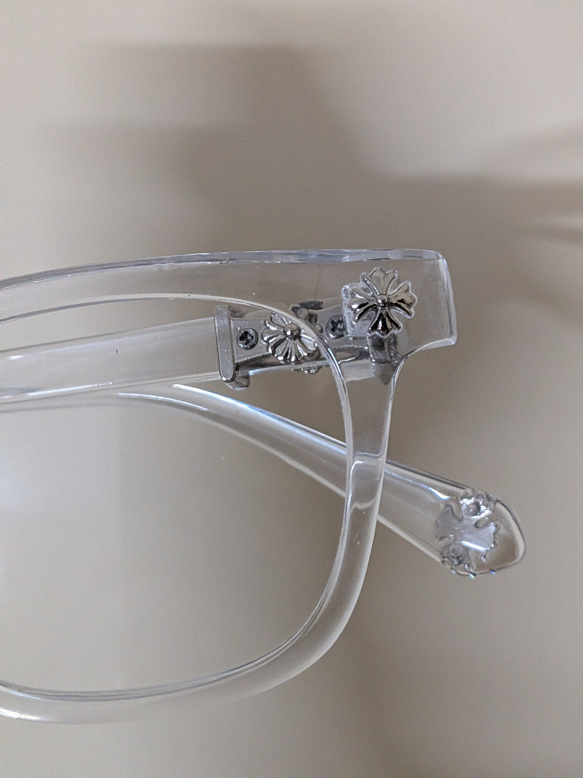 CH TRANSPARENT GLASSES