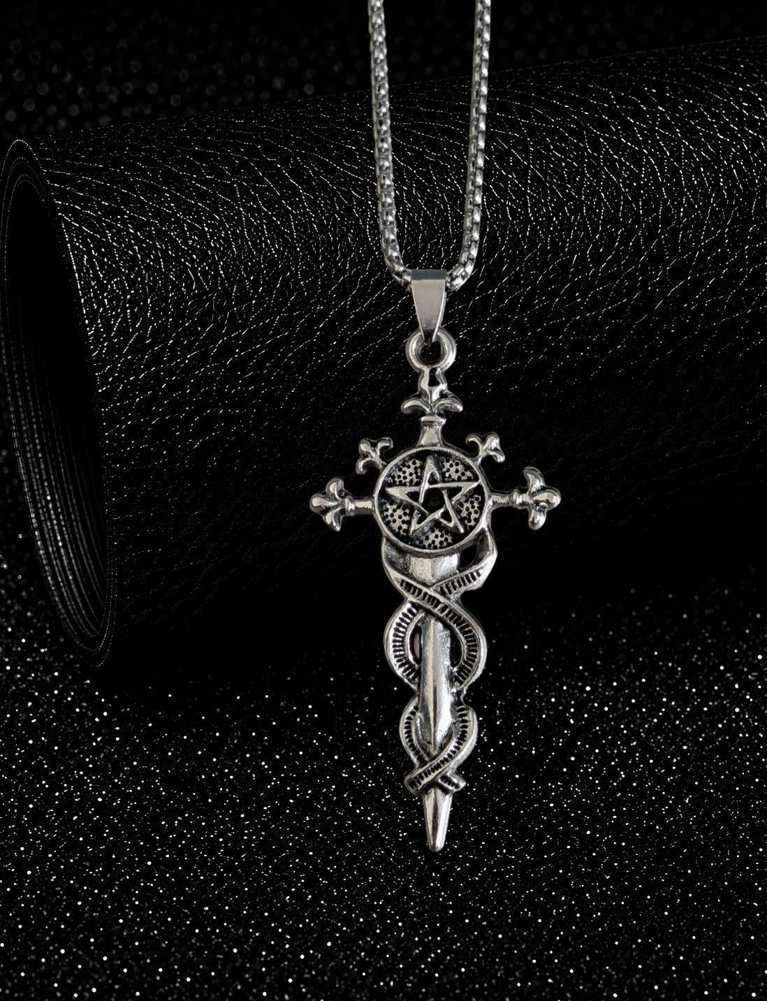 Vintage Center Star Cross Ltd Pendant